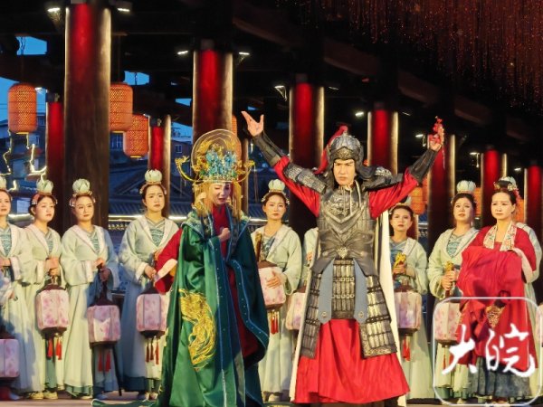 捷元网 2025全国新兴主流媒体巴中行 恩阳船说大型情境夜游演出璀璨上演_大皖新闻 | 安徽网