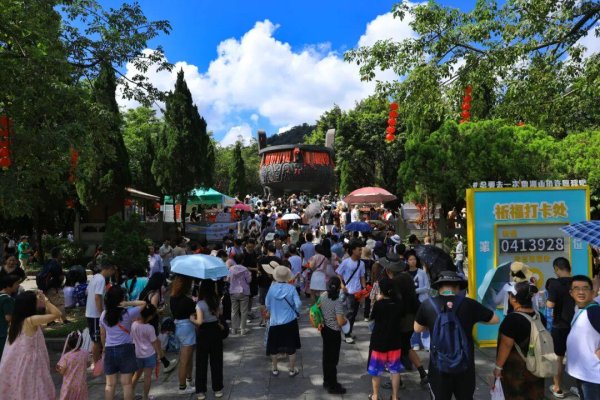 红启网 这个“双节”假期，近95万人次共赴星湖之约！这份精彩值得珍藏